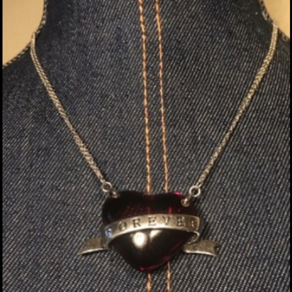 🔆 Heart pendant necklace